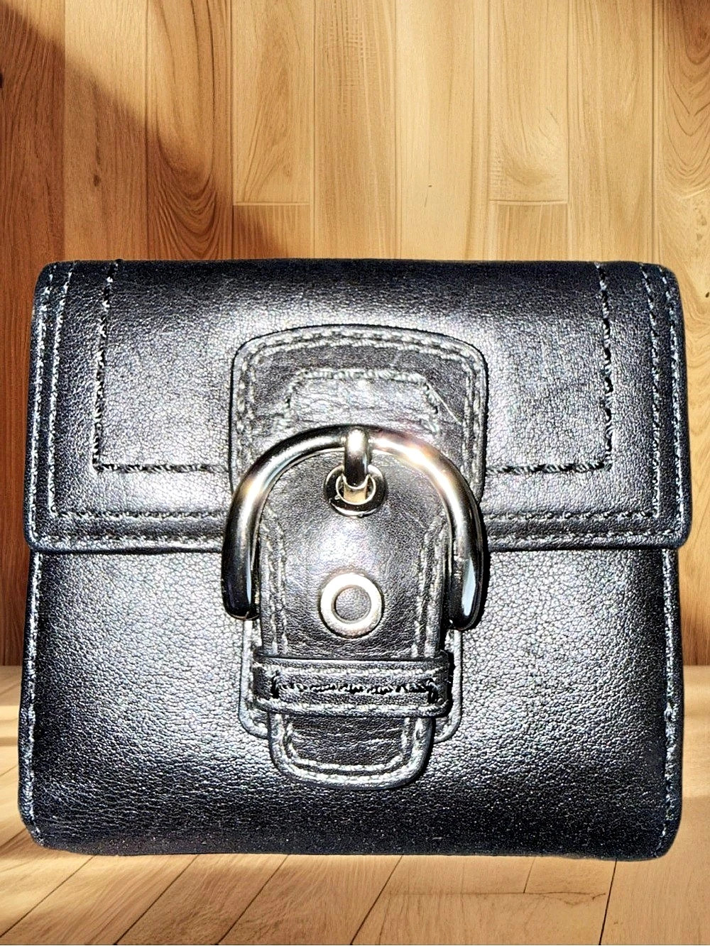 Coach Vintage SoHo Buckle Trifold Black Leather Wallet Y2K